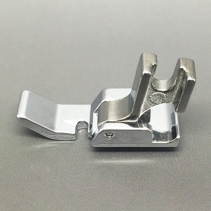 Narrow Zipper Foot Low Shank - image 3