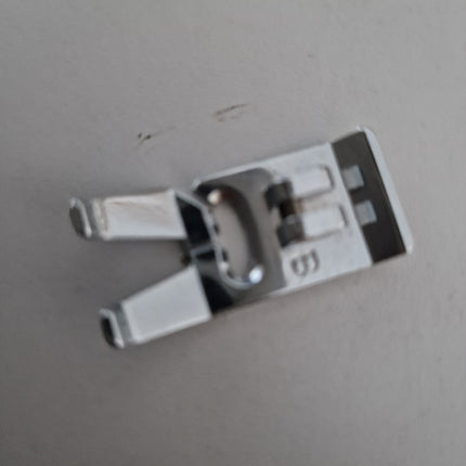 Zig Zag Pressure Foot - image 3