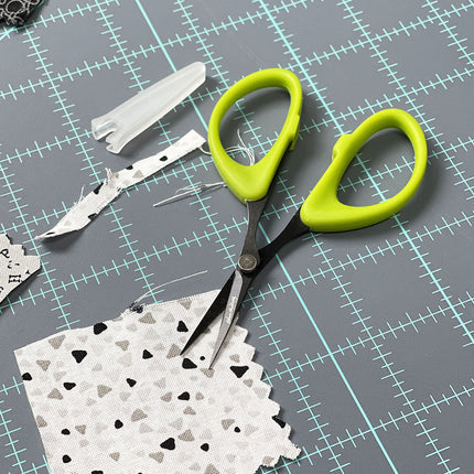 Karen Kay Buckley's Perfect Scissors Small 4" - image 3