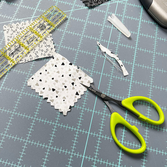 Karen Kay Buckley's Perfect Scissors Small 4" - image 2